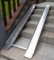 Пандус алюминиевый съемный на лестницу (артикул-ПА02)
