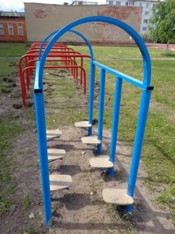 Спортивное оборудование, велопарковки