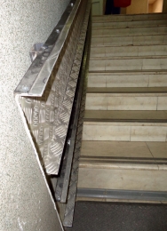 Пандус съемный на лестницу с монтажом
